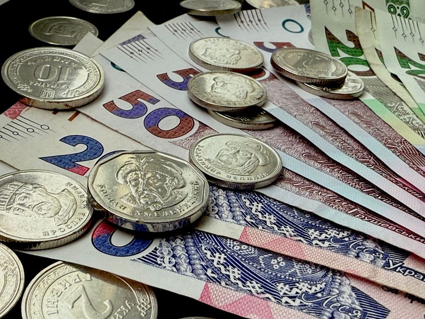 "Спростували", а потім передумали: як "Укргазбанк" відреагував на розслідування про нерухомість брата Сухачова